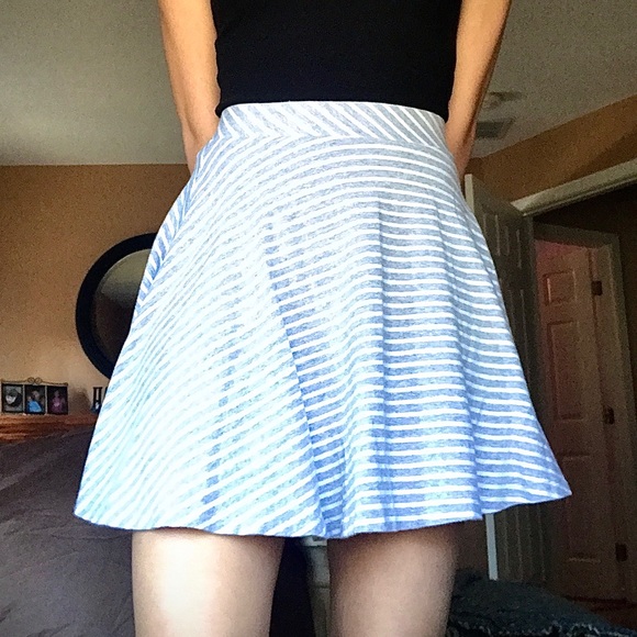 Striped Skater Skirt - Picture 4 of 5